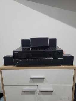 AV receiver Onkyo HT-R370 - Reproduktory PREDANE
