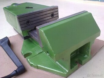 Strojný zverák 200mm+