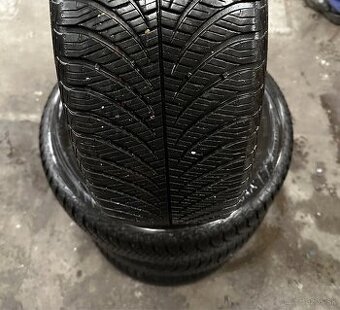 CELOROČNÁ SADA 195/55 R15 GOODYEAR VECTOR 4 SEASONS