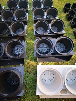 Kvetináče na stenu priemer 14cm, výška 15cm - 1