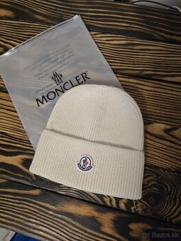 Moncler čiapka
