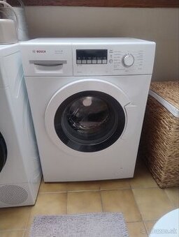 Úzká pračka Bosch 60 x 40 cm