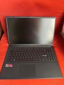 ASUS Vivobook Go 15 E1504FA-NJ193W Mixed Black - ako nový