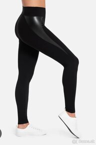 LELOSI legíny s detailom z umelej kože (2 druhy)