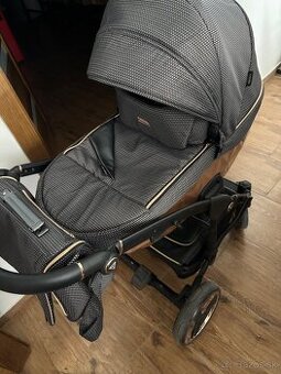 Predám kočiar Junama