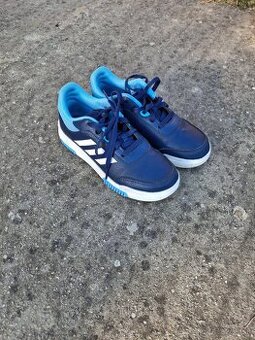 Adidas detské tenisky.