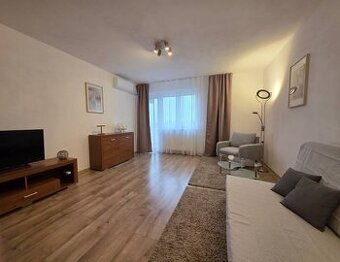 PRENÁJOM - Priestranný 3 izbový byt - Nitra, Centrum