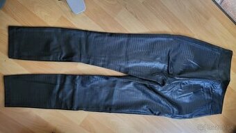 Koženkové nohavice AKCIA - MOHITO