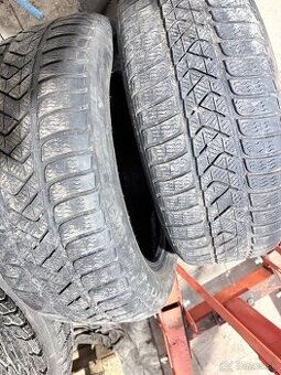 Pirelli sottozero 3 215/55 r17 zimné