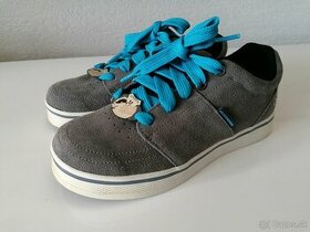 SKECHERS Pôvodná cena:53EUR Tenisky