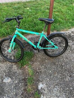 Dievčenský horský bicykel.