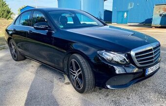 Letiskový transfer TT -BA, Schwechat