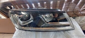 Volkswagen TOUAREG ,,7P,,2014-2018 svetlo