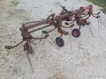 Obracac sena, hrabacka 4m kuhn