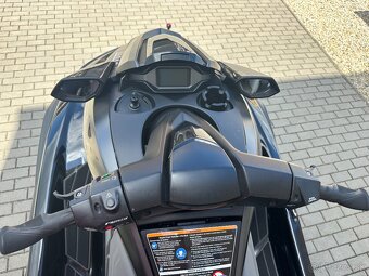 Vodný skúter Yamaha FX 1800  – TOP stav