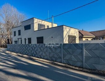 Pinky real -Dômyselne navrhnutý dom, ktorý myslí na každého