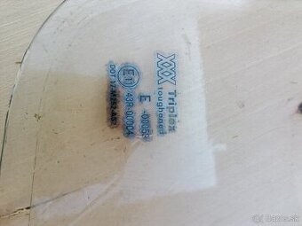 Sklo ford eskort - 1