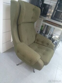 Otočné retro kreslo