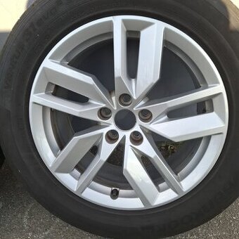 Predám elektróny 235/60r18.na Audi Q5