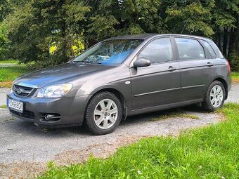 Kia Cerato 1,6 CRDi 2006, 84 kw diesel