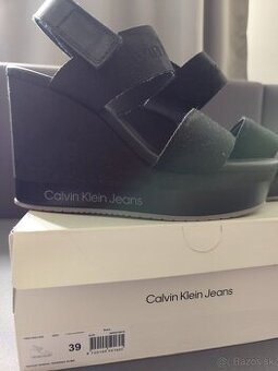 Sandále Calvin Klein 39