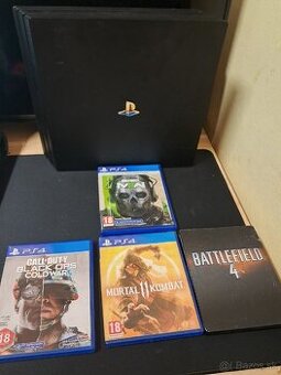 Predám PS4 Pro 1TB s príslušenstvom
