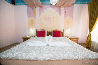 PRODÁM STAROŽITNOU LOŽNICI