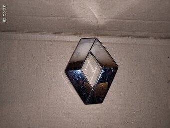 znak renault 9.5x7,5cm 15€