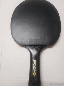 Raketa na stolný tenis