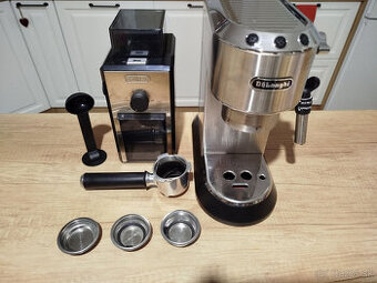 Kavovar DeLonghi EC685.M