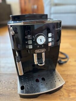 Kávovar Delonghi Magnifica S
