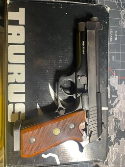 TAURUS PT 99 AF 9mm