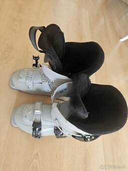 Detské lyže 120 a lyžiarky 275 mm