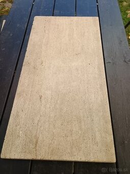 Kamenná platňa travertín