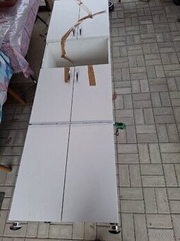 BIELA SKRINA 4 DVEROVA