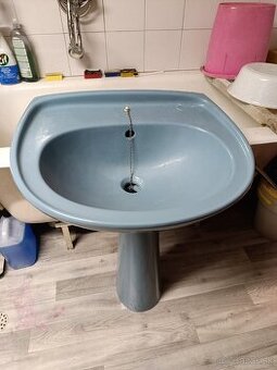 Modré umyvadlo s nohou - 1