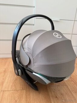 Cybex Cloud Z2+ i-Size a základňa isofix i-Size - 1