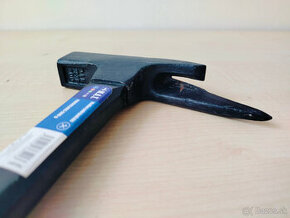 Kladivo pokrývačské 600g - 1