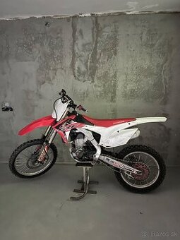 Honda CRF 450 2016 - 94MTH od nová