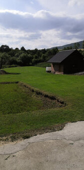 Predám rovinatý pozemok 2000 m2 - 1