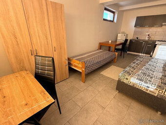 prenajom garsónka v Prešove – Solivar, ulica Rojova.