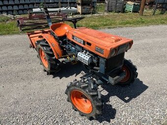 Kubota B6000 s rotavátorom