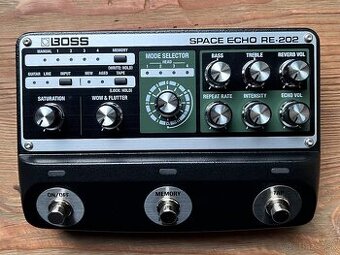BOSS RE-202 Space echo