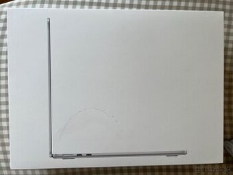 Apple MacBook Air 13” M4 16GB/256GB strieborný