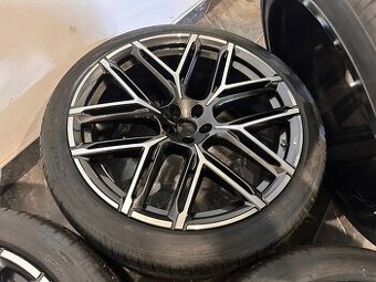 original kolesa Audi RSQ8 RS sQ8 r23 4M8601025BJ