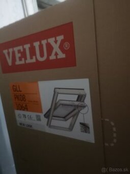 Strešné okno Velux 94x140 s lemovaním