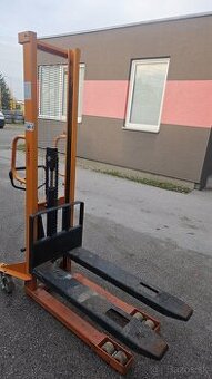 Paletový ručný vysokozdvižný vozík