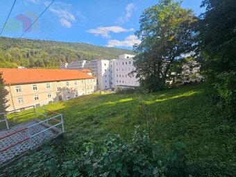 Lukratívny stavebný pozemok v kúpeľnom meste Trenčianske Tep