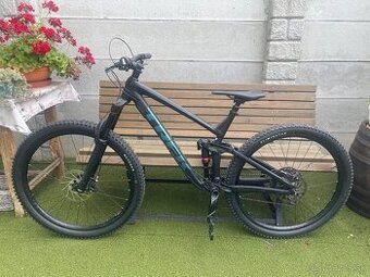 Trek Slash 8 celoodpruzeny bicykel