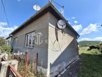 Na predaj rodinný dom s pozemkom v obci Dlhá Ves